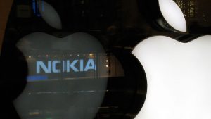 Nokia и Apple зарыли топор войны