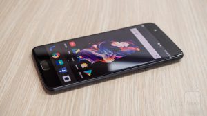 Новый OnePlus 5T не дождался 16 ноября