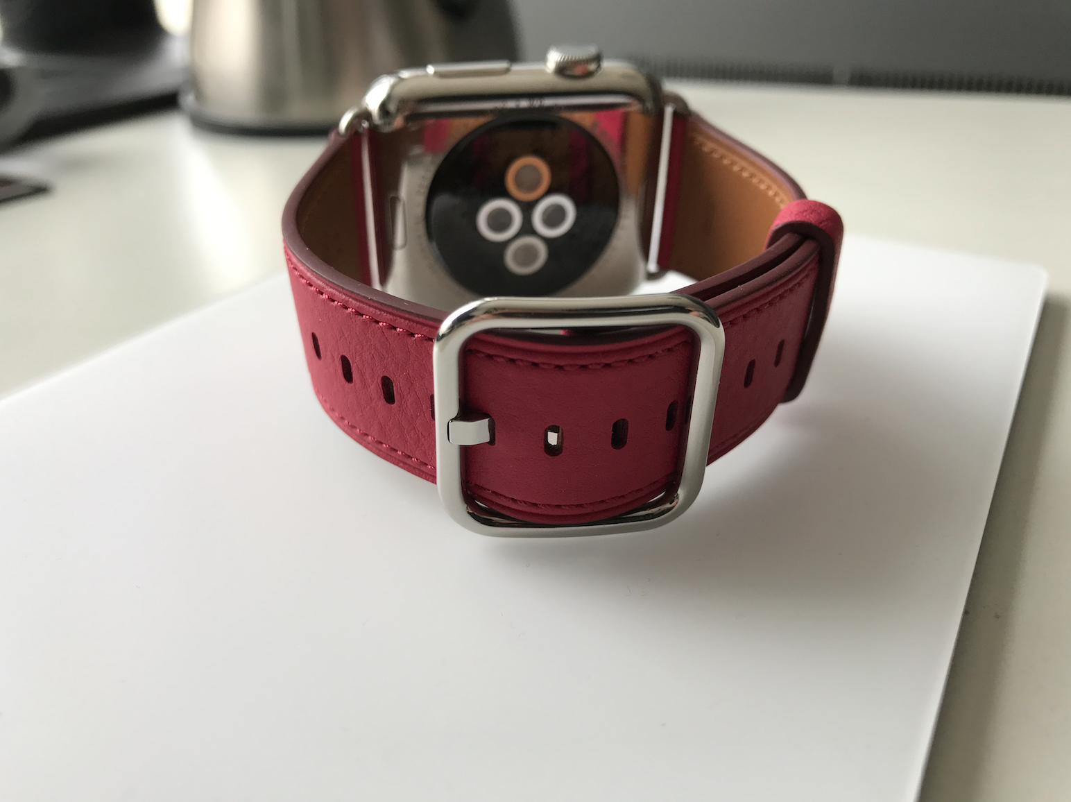 Классический ремешок для Apple Watch (Product) RED