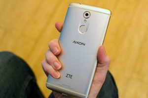 ZTE Axon 7 mini