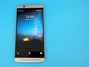 ZTE Axon 7 mini