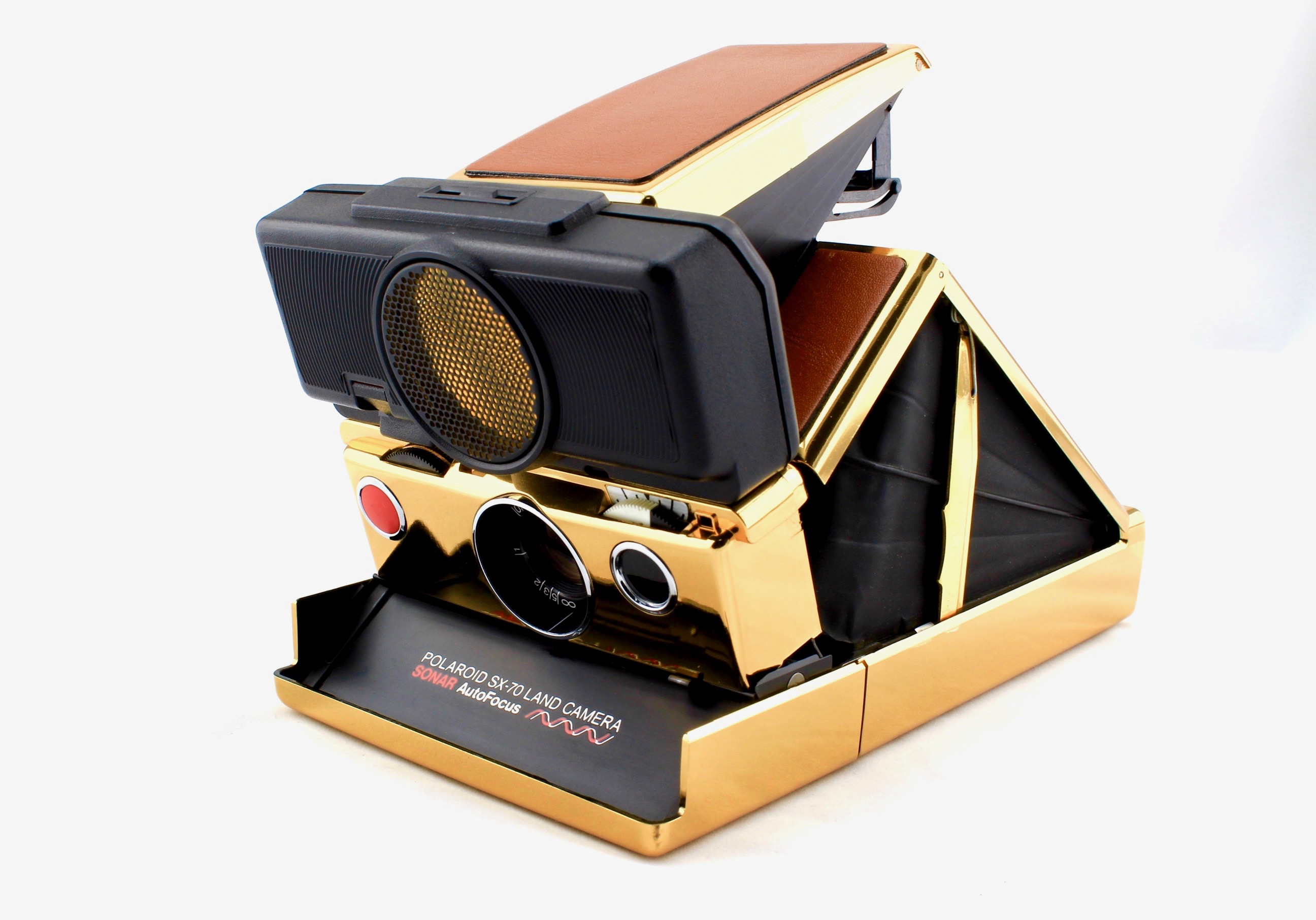 Первый фотоаппарат с мгновенной печатью фотографий