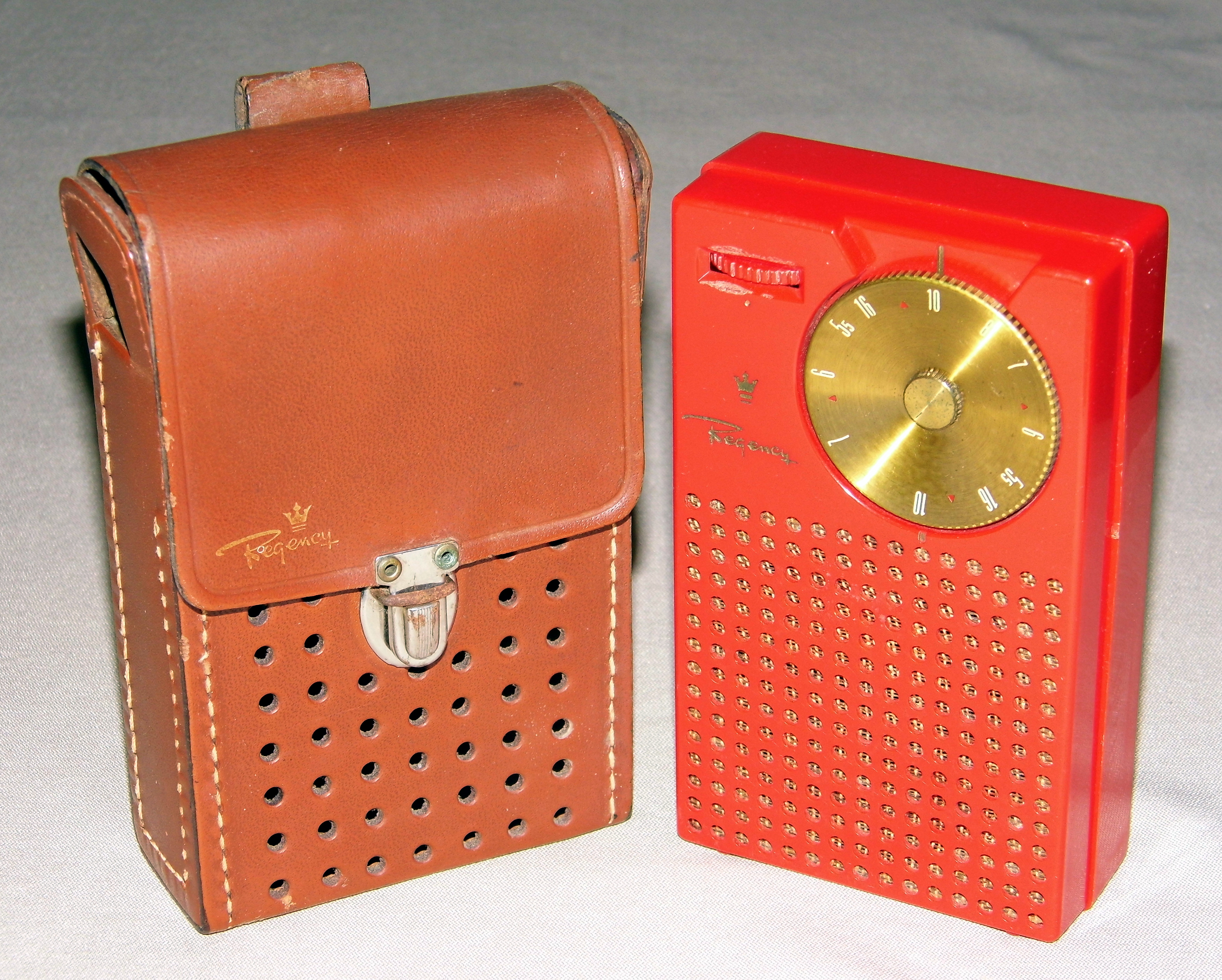 Первое карманное радио