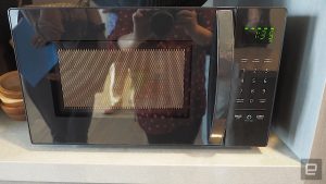 AmazonBasics Microwave