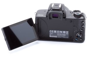 Canon EOS M50