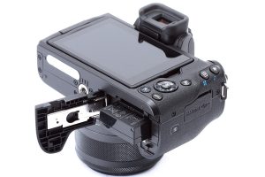 Canon EOS M50