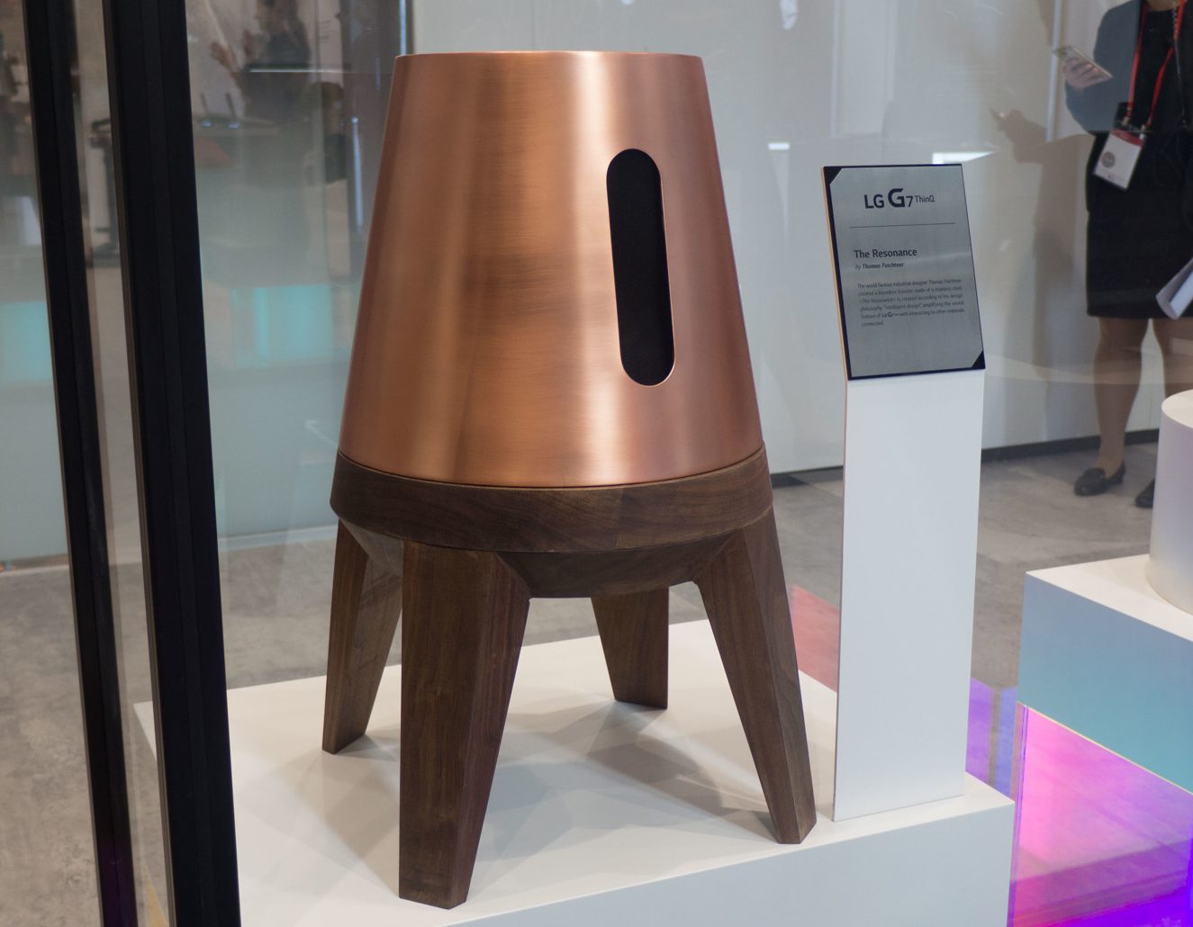 LG G7 boombox speaker