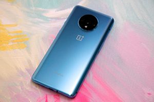 смартфон OnePlus 7T