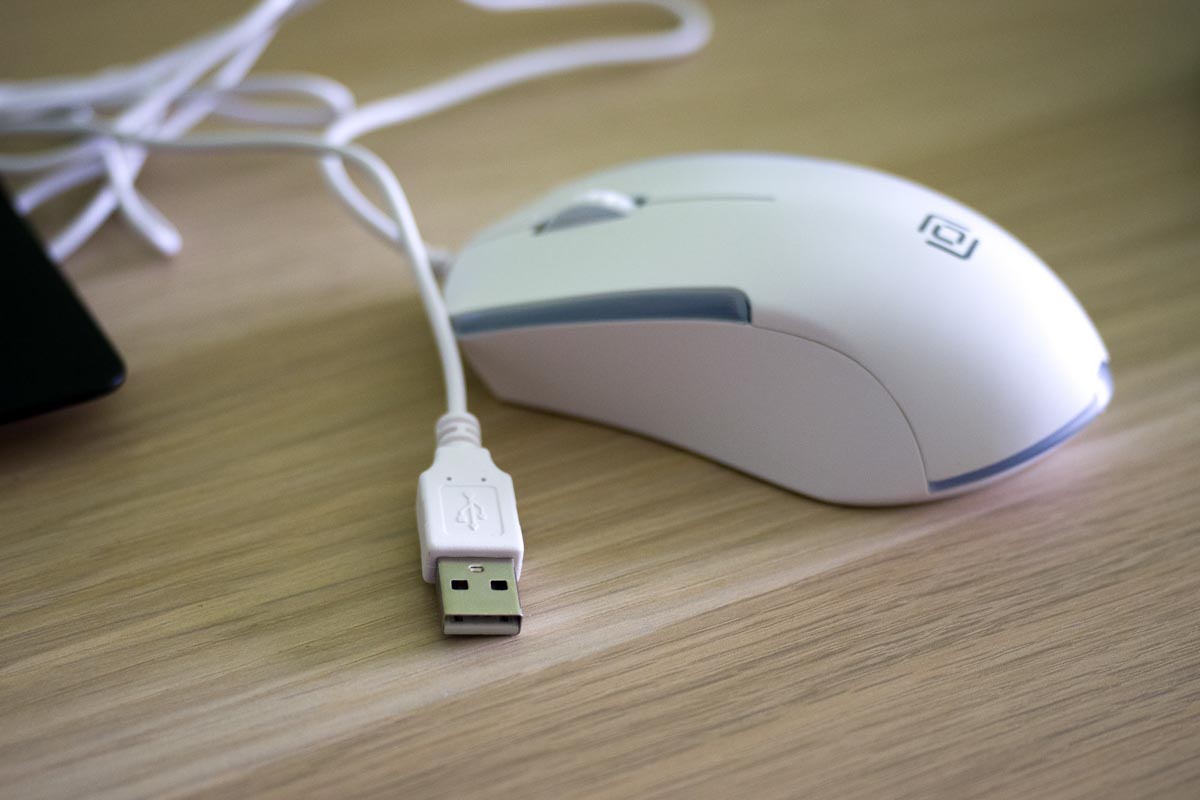 Проводная мышь для компьютера