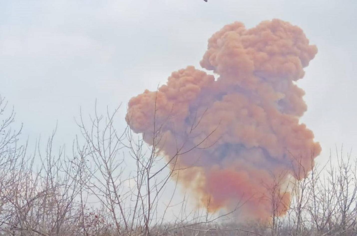 взрыв цистерн с азотной кислотой в Рубежном