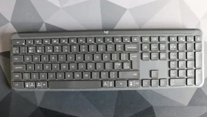 Logitech Signature K950